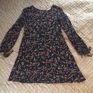 American Eagle Floral Dress
